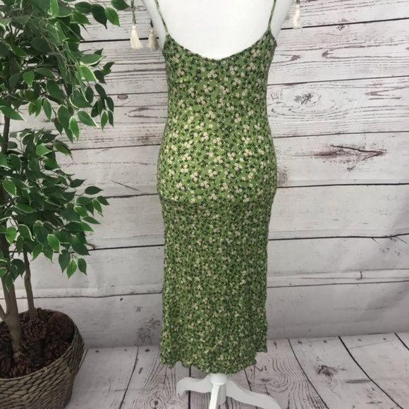 All In Favor Button Down Floral Midi Dress NWOT - Picture 8 of 10